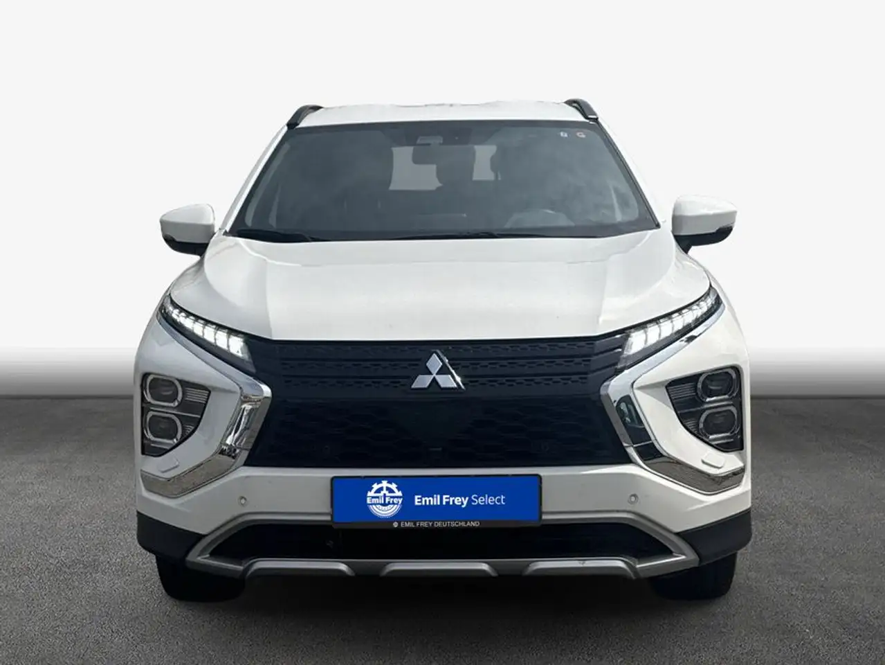 Mitsubishi Eclipse Cross Plug-In Hybrid 4WD Plus — معرض صور السيارة 3