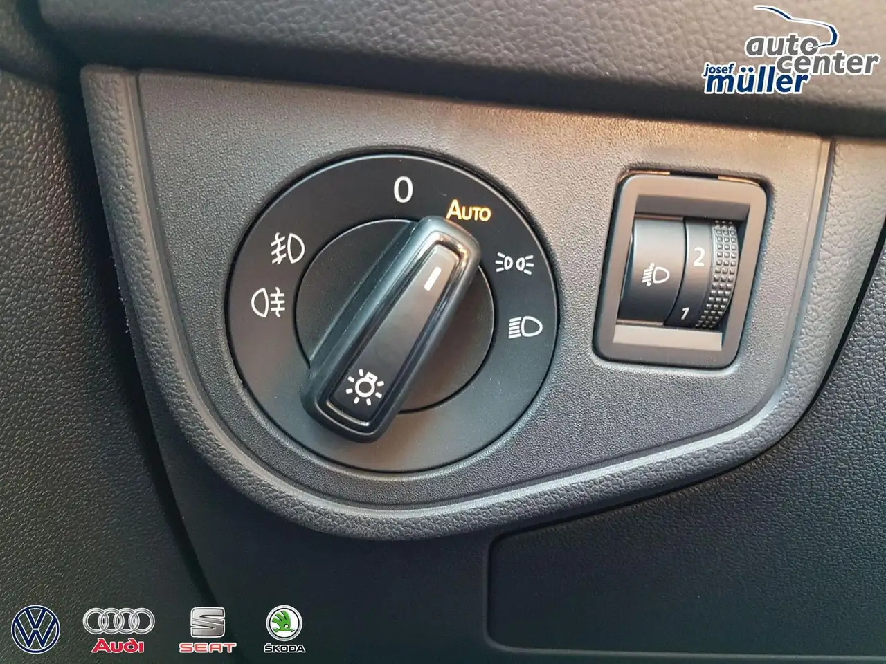 Volkswagen Taigo ACC" LED" Sitzh." PDC v. und h." Kamera... — Vehicle gallery 20