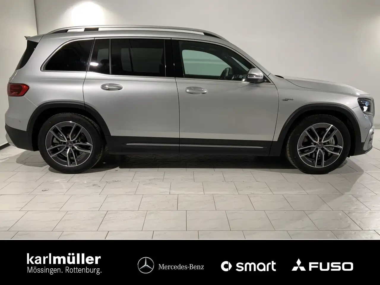Mercedes-Benz GLB 35 AMG Mercedes-AMG GLB 35 4M AHK+Distr+HeadUp+Pano+360 — معرض صور السيارة 2