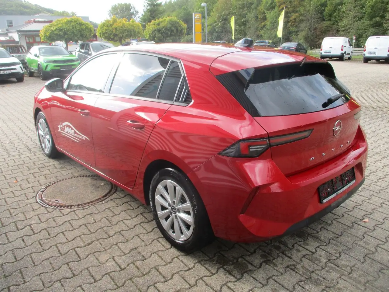 Opel Astra L Lim. 5-trg. Edition — Galerie du véhicule 4