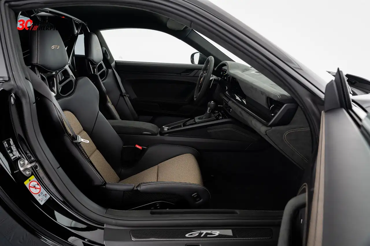 Porsche 992 GT3 CXX Sonderwunsch - Racetex - Carbon VOLL — Vehicle gallery 19