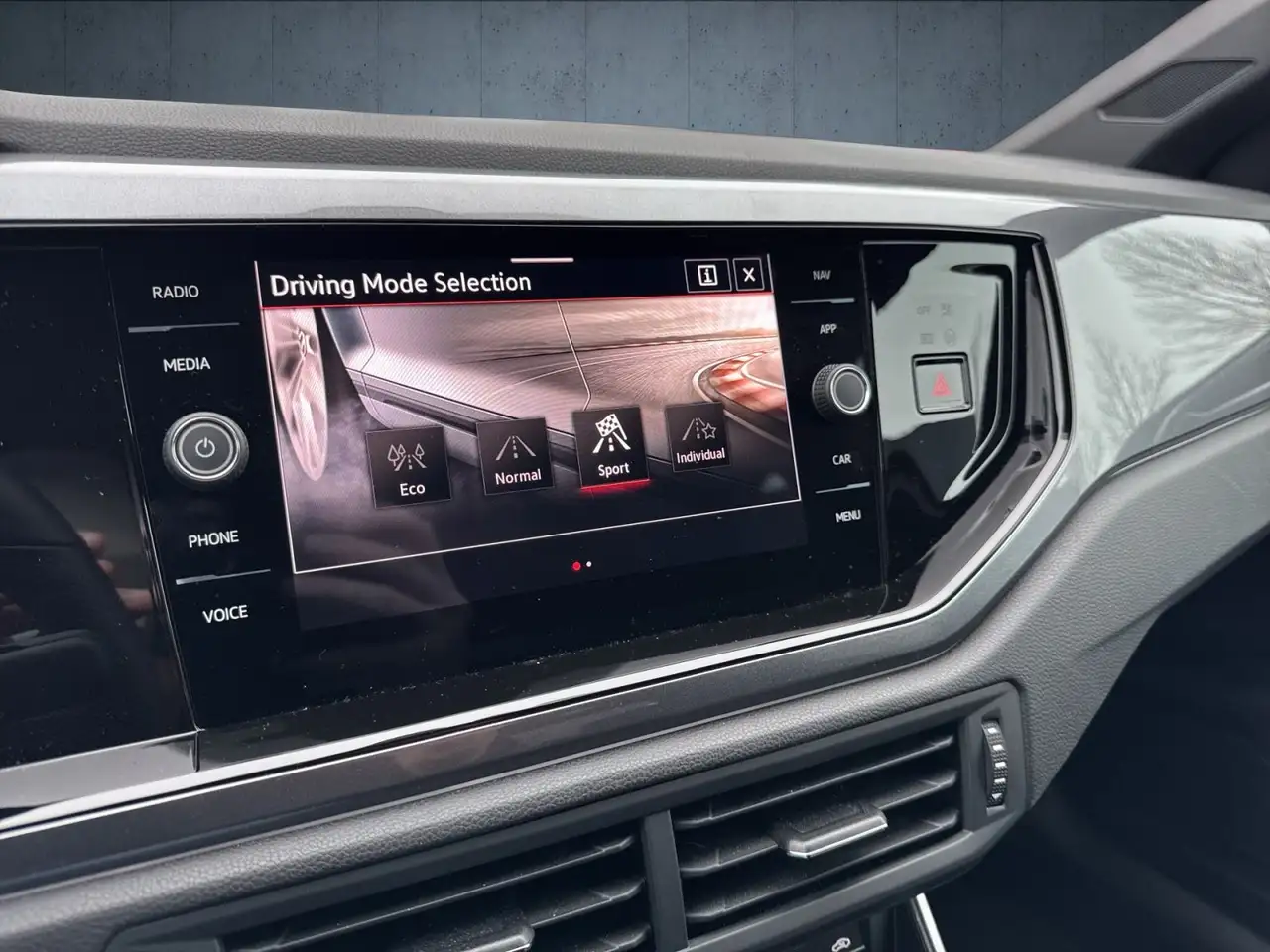 Volkswagen Polo GTI DSG Matrix/AppCon/ACC/Assist/Clima/SHZ — Vehicle gallery 27