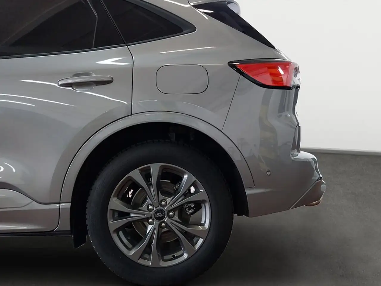 Ford Kuga 1.5 EcoBoost ST-LINE X — Vehicle gallery 26