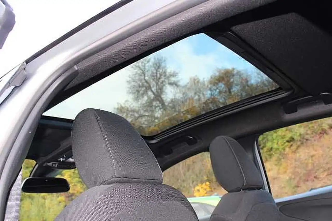 Opel Corsa 1.2 Turbo EU6e GS SPORT ELEGANCE — Vehicle gallery 3