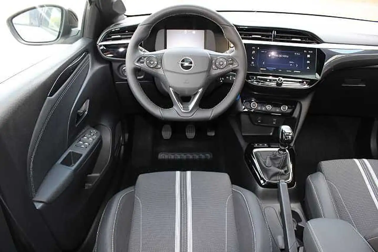 Opel Corsa 1.2 Turbo EU6e GS SPORT ELEGANCE — Vehicle gallery 4