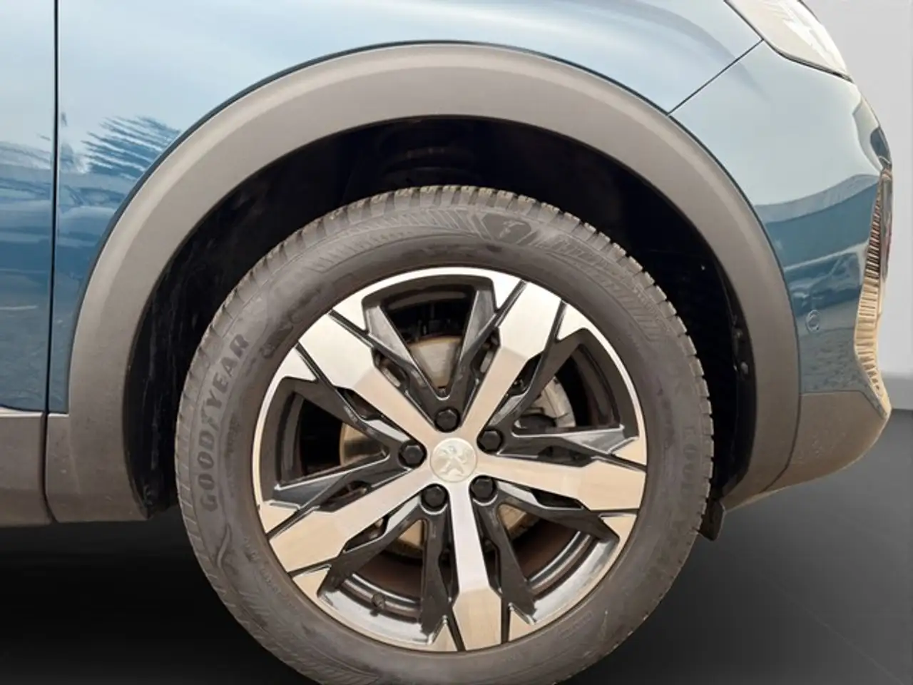 Peugeot 3008 GT PureTech 130 EAT8 SHZ ACC DAB KAMERA PDC NAV... — معرض صور السيارة 7