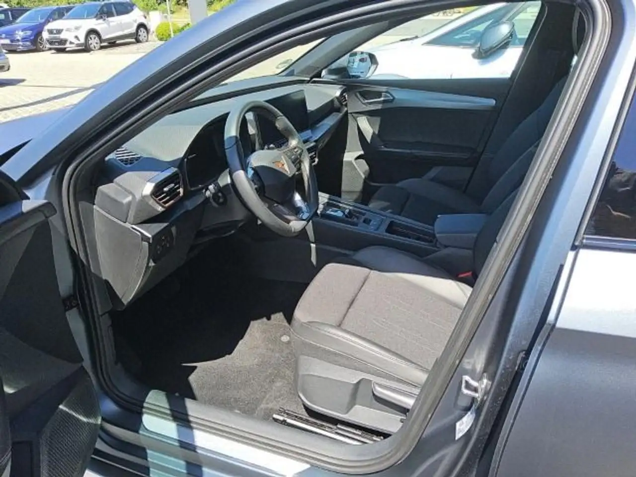 CUPRA Leon ST 2.0 TSI DSG LED/ACC/Pano — معرض صور السيارة 3