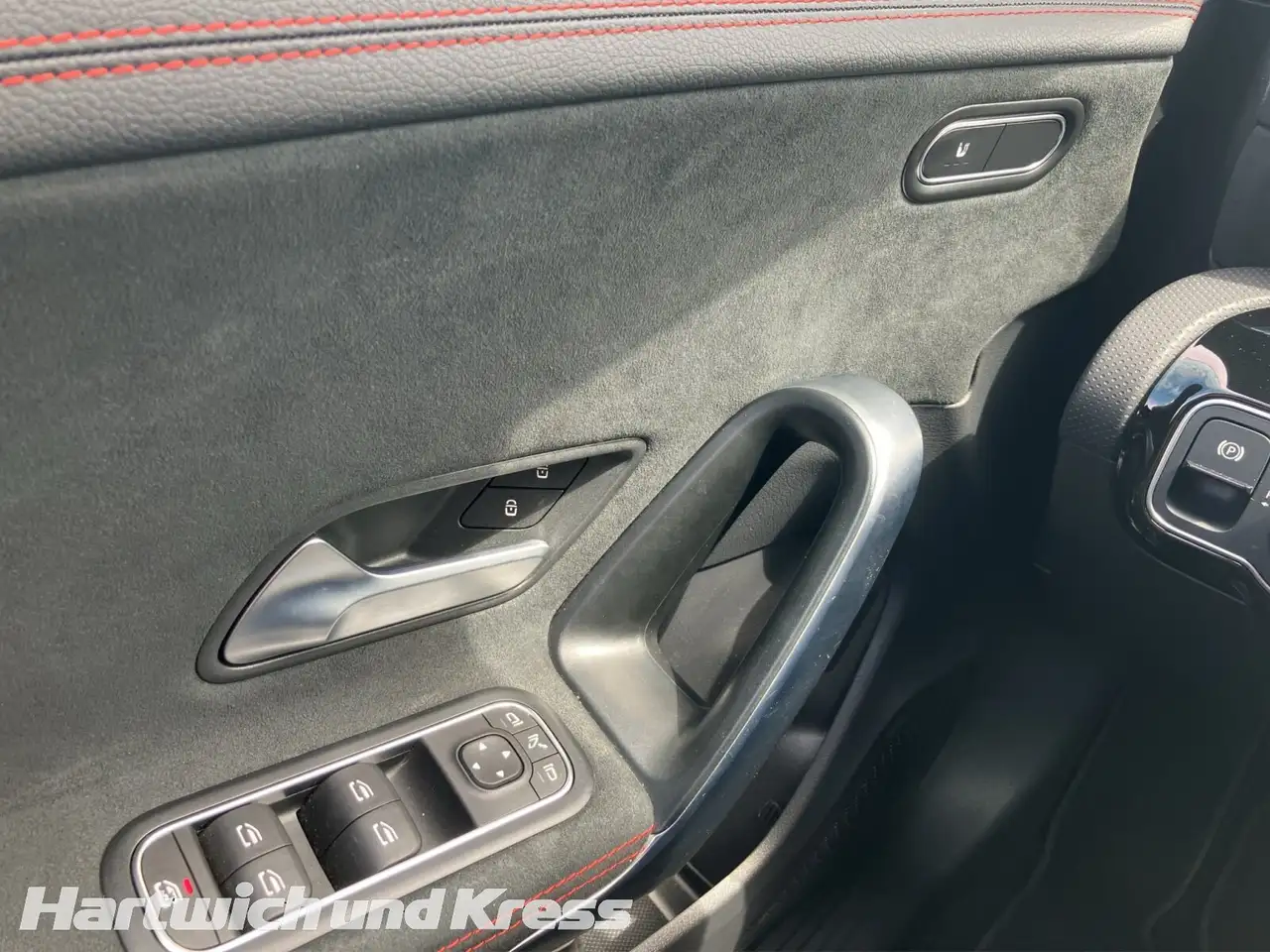 Mercedes-Benz CLA 250 CLA 250 4Matic Shooting Brake AMG Line Advanced Plus+EasyPack+Ambiente+Kamera — Galerie du véhicule 13