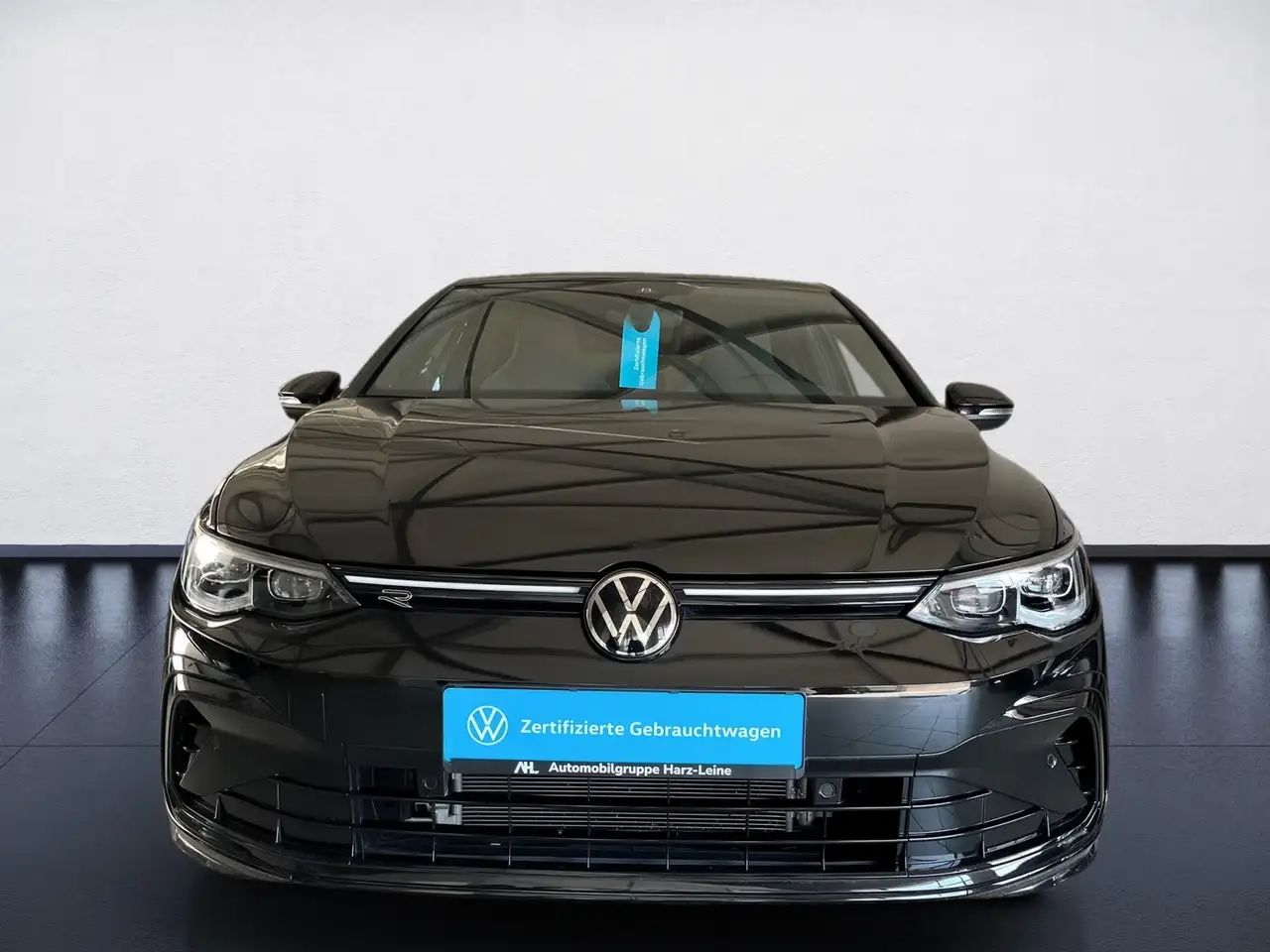 Volkswagen Golf VIII R-LINE eTSI DSG+ALU 18+REAR VIEW+APP CONNECT+ — Galería del vehículo 9