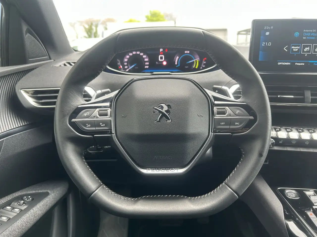 Peugeot 3008 3008 Hybrid 136 e-DSC6 Active Pack — معرض صور السيارة 9