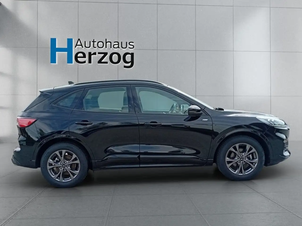 Ford Kuga 1.5 EcoBoost ST-LINE — Galería del vehículo 6