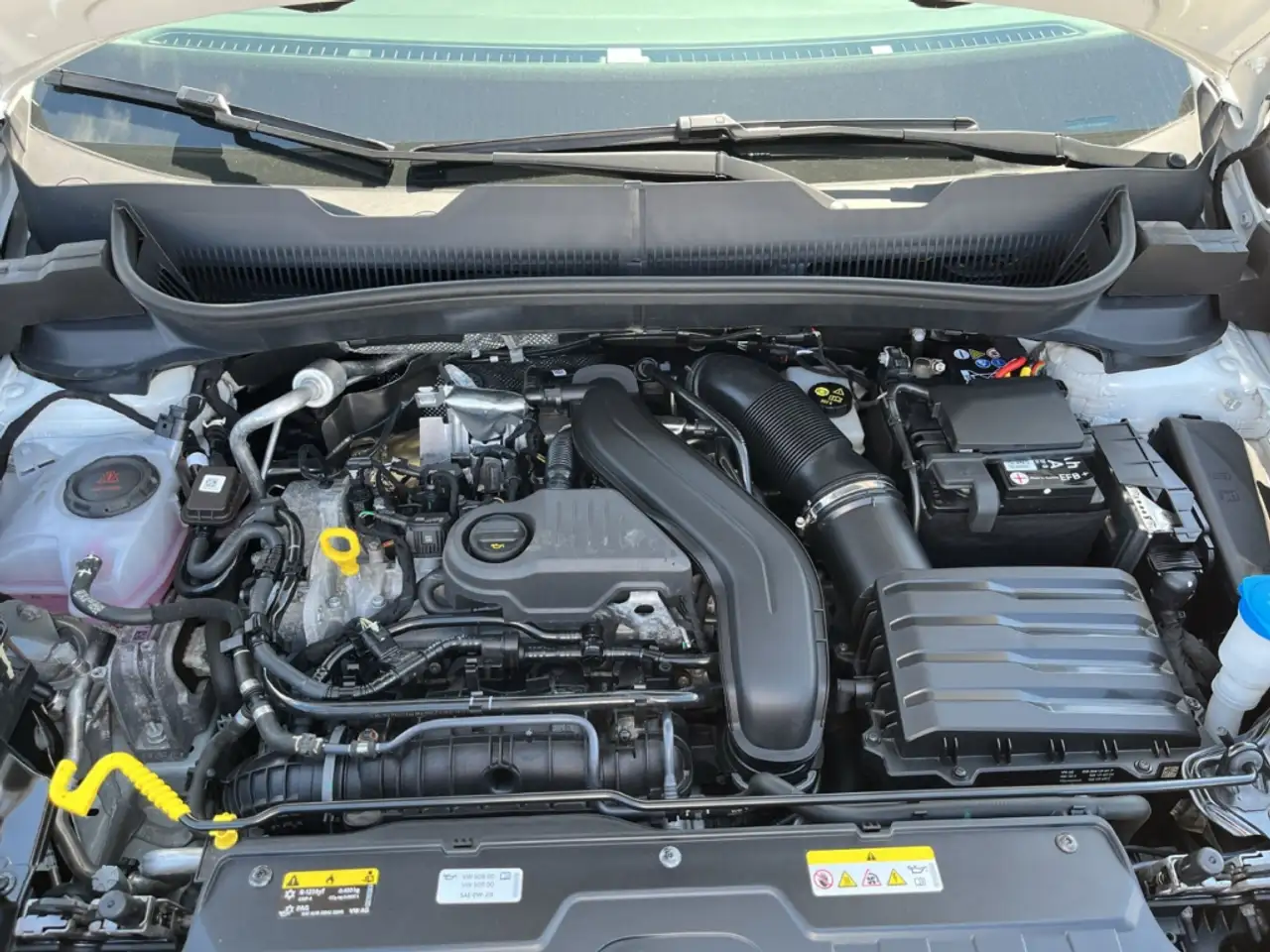 Volkswagen T-Cross 1.5 TSI DSG Life Navi Digitales Cockpit LED ACC Ap — Vehicle gallery 17