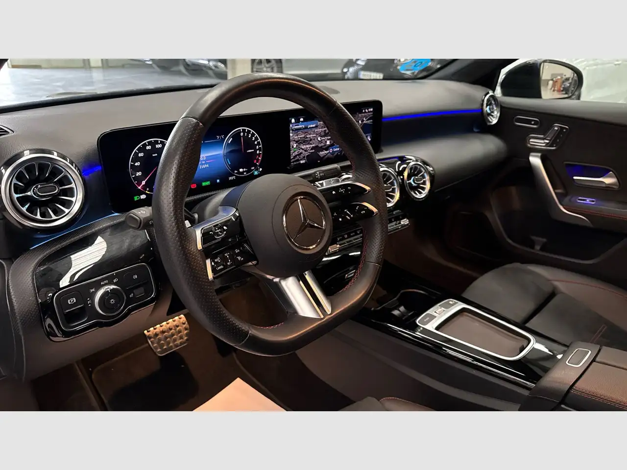 Mercedes-Benz A 250 e con tecnología híbrida EQ — معرض صور السيارة 6