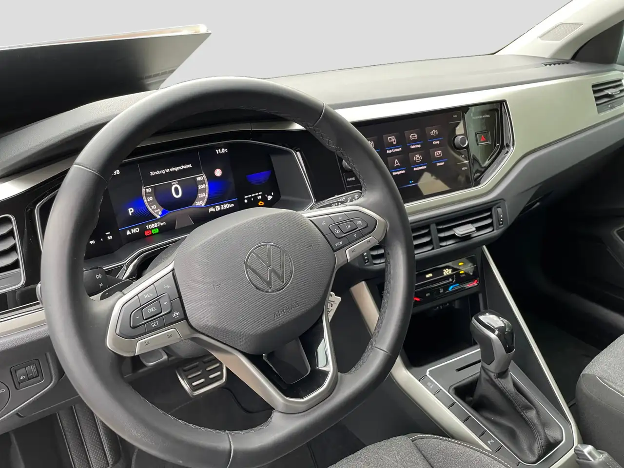Volkswagen Taigo Move 1.5TSI DSG AHK CAM Navi LED PDC — Galerie du véhicule 6