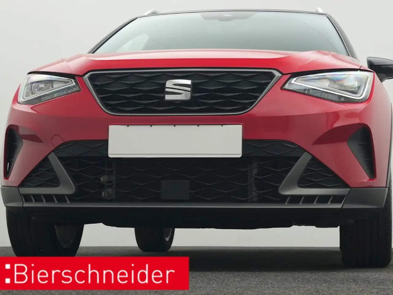 SEAT Arona 1.0 TSI NAVI LED KAMERA — Galería del vehículo 30