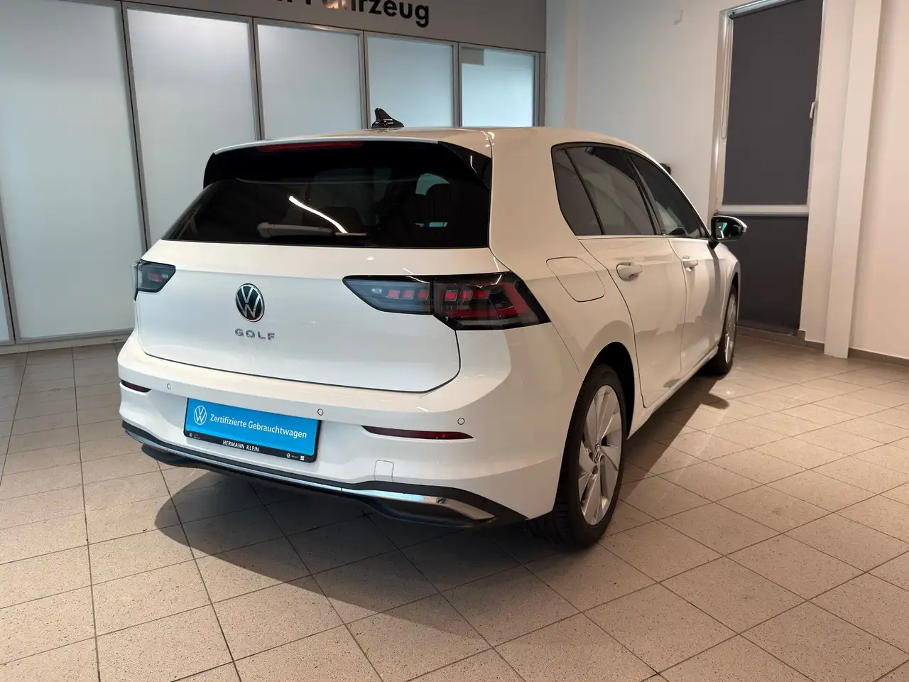 Volkswagen Golf VIII 1.5 TSI Style — Vehicle gallery 8