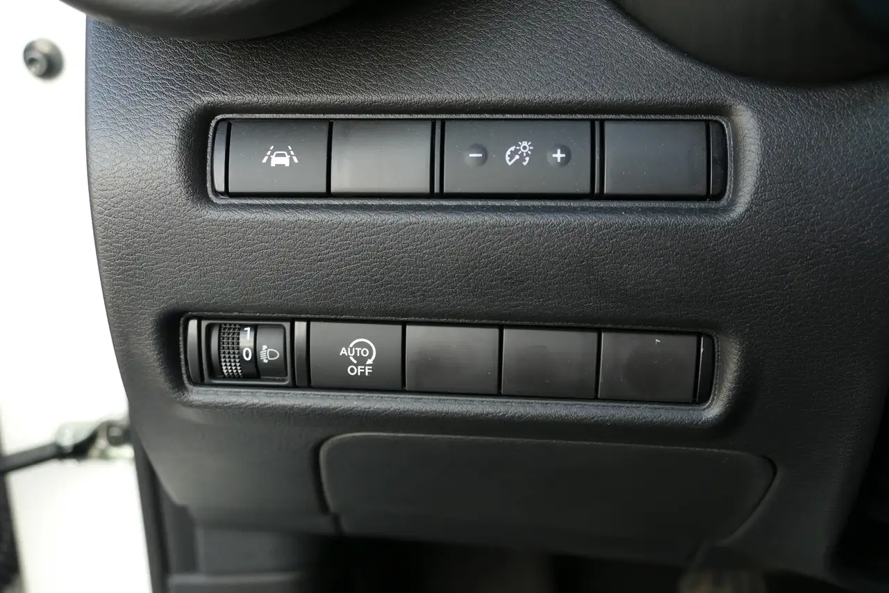 Nissan Juke 1.0 Acenta Bluetooth Sitzheizung — Galería del vehículo 17