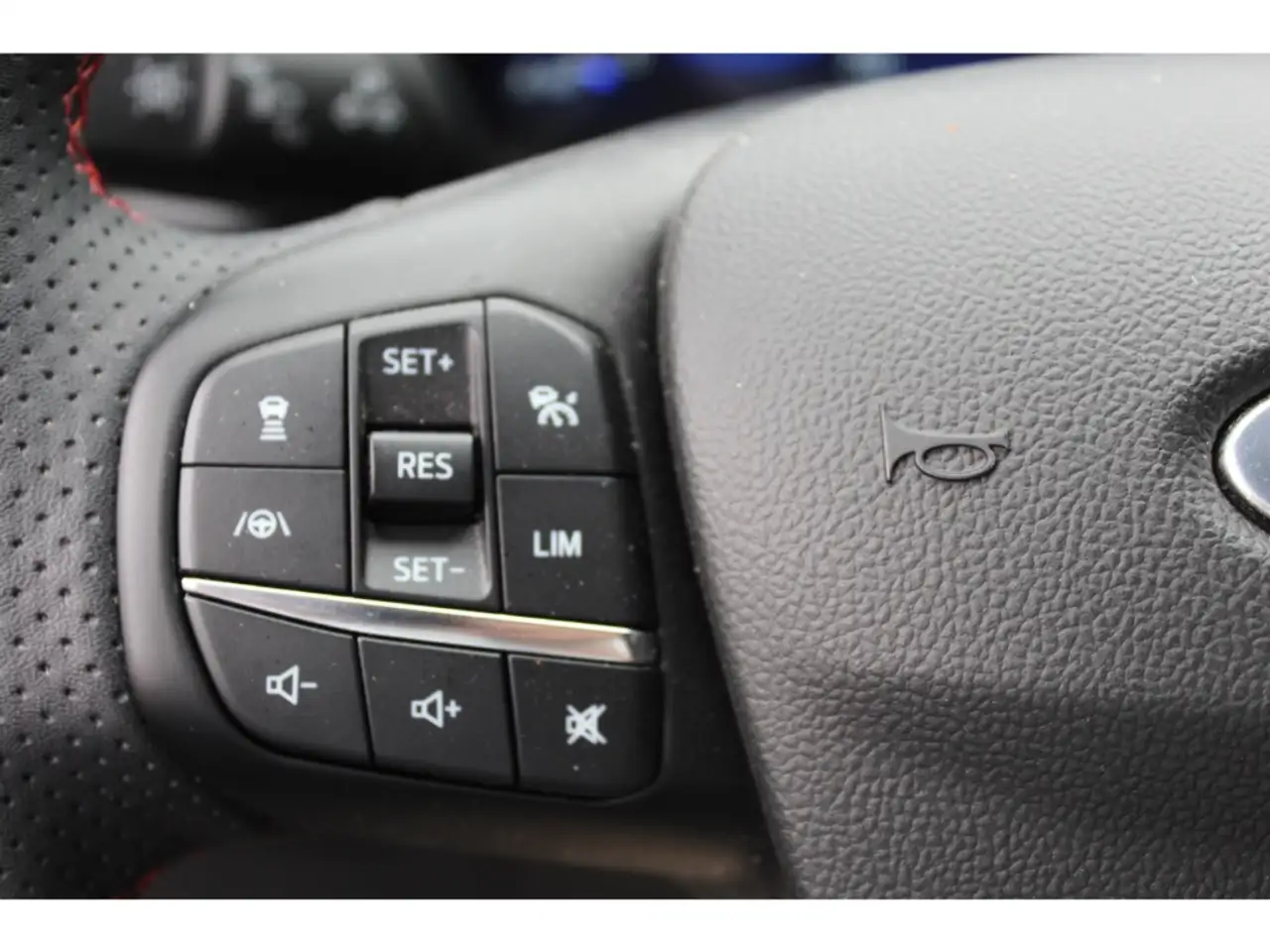 Ford Kuga ST-LINE X PHEV, AHK, ACC, MET, NAVI, LED, BEH. WSS — معرض صور السيارة 14