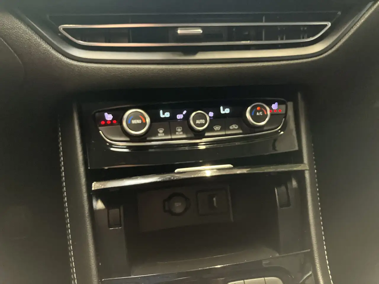 Opel Grandland 1.2 Turbo GS Line LED+SHZ+Kamera — Vehicle gallery 12