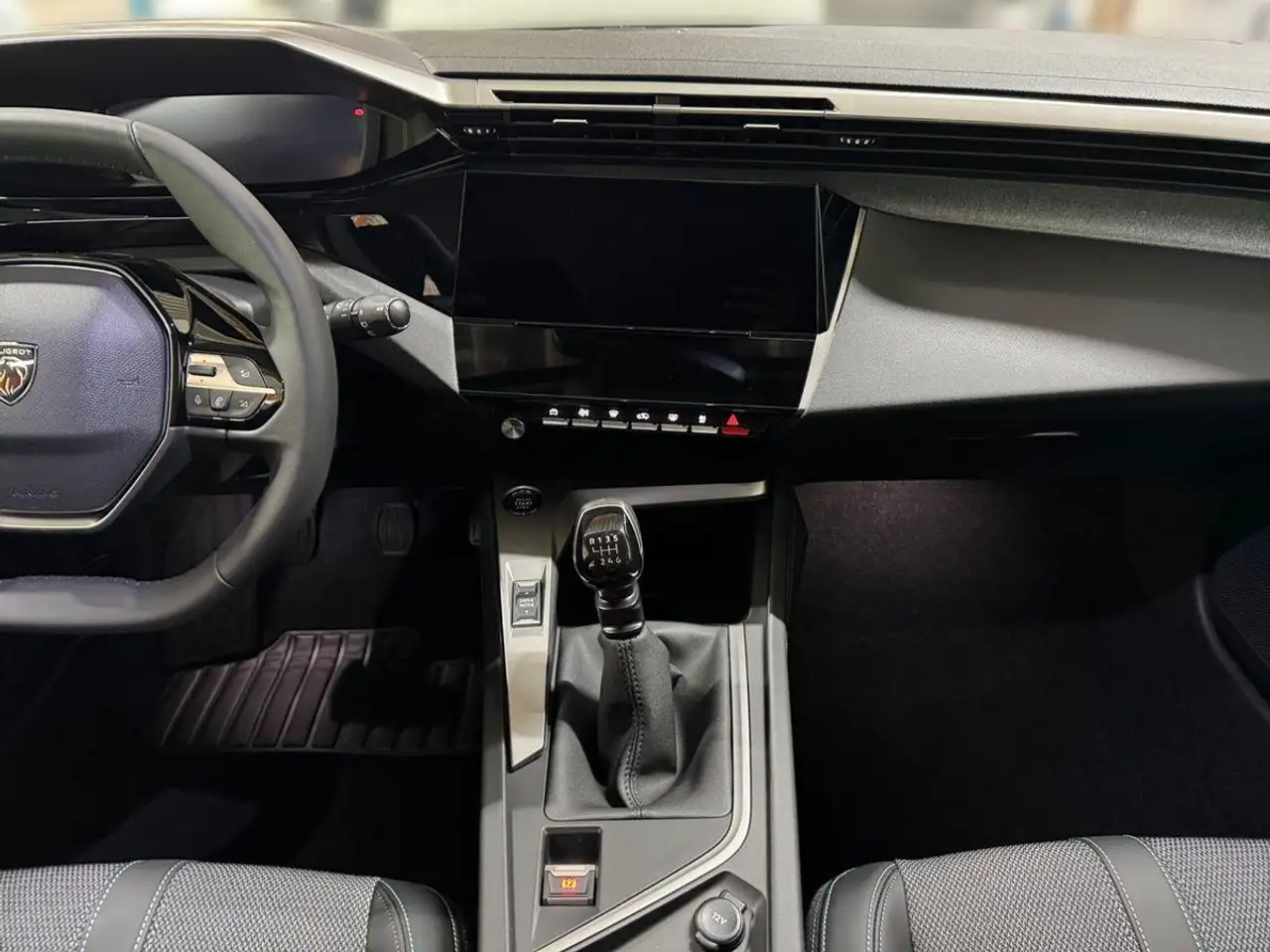 Peugeot 308 SW 130 Allure +Navi-Kamera-Mirror Screen+ — معرض صور السيارة 11