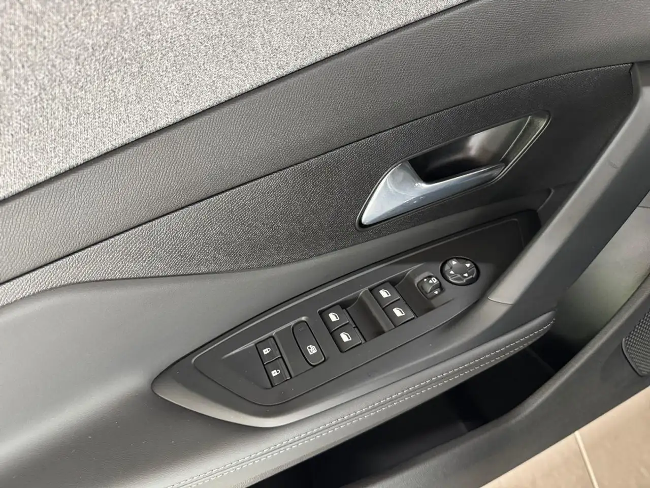 Peugeot 308 SW 130 Allure +Navi-Kamera-Mirror Screen+ — معرض صور السيارة 8