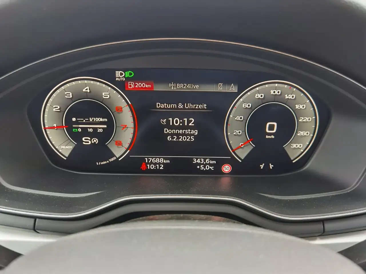 Audi A4 Avant 35 TFSI advanced — معرض صور السيارة 12