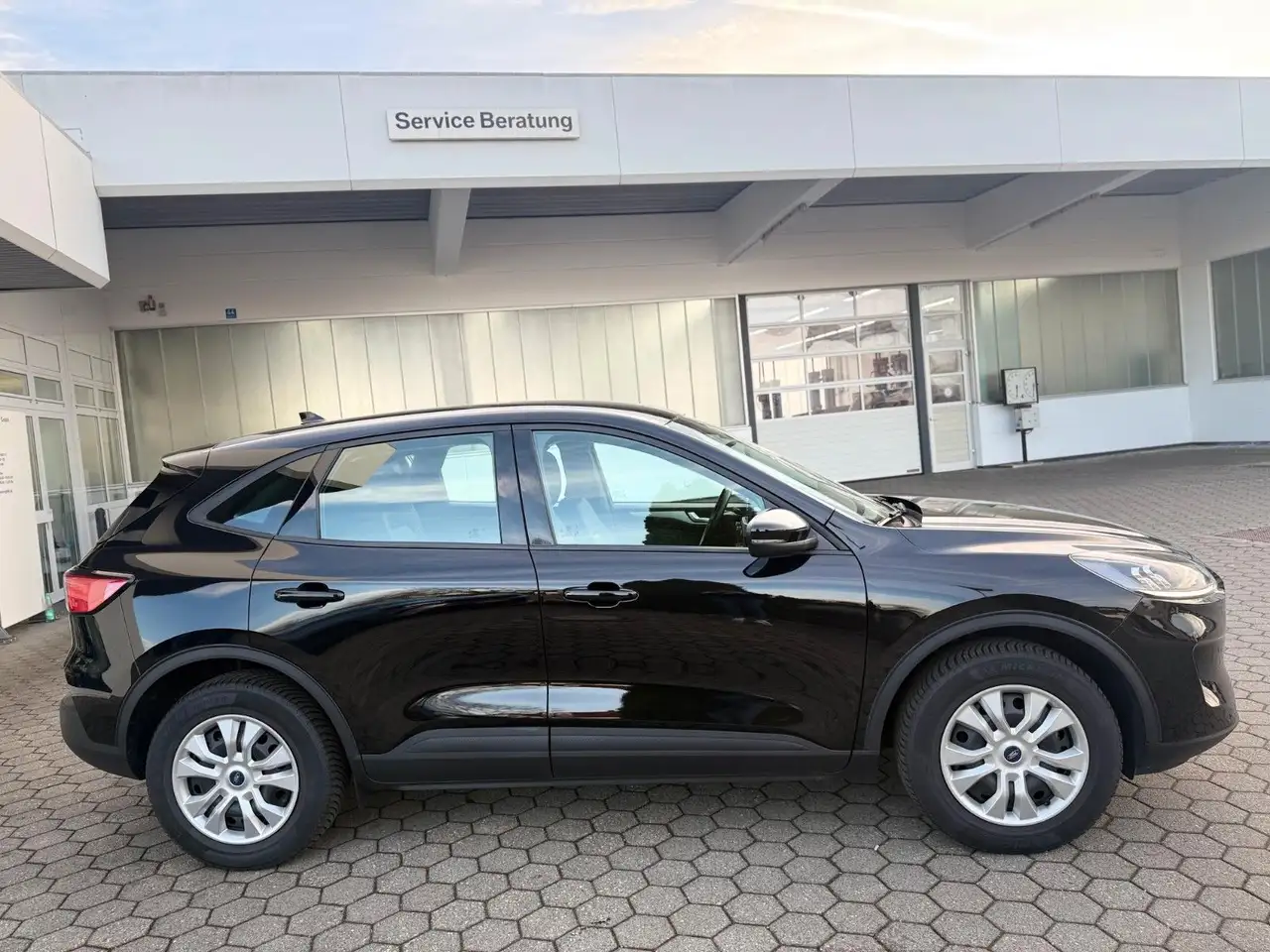 Ford Kuga Cool & Connect DAB PDC KLIMA — معرض صور السيارة 10
