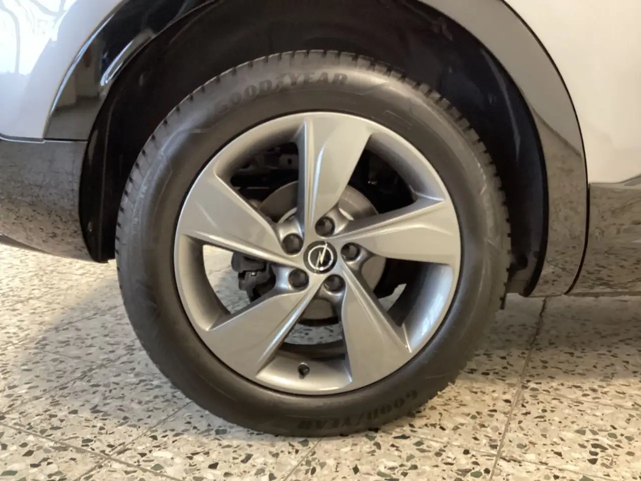 Opel Grandland 1.2 AHK,LED,Navi,Sitzheiz.,360 Kamera — Galería del vehículo 10