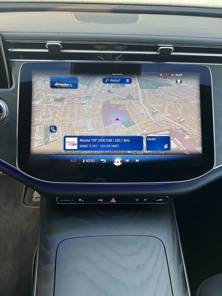 Mercedes-Benz E 200 T 9G 48V AMG-LINE MBUX KAMERA KEYLESS AHK — Galería del vehículo 17