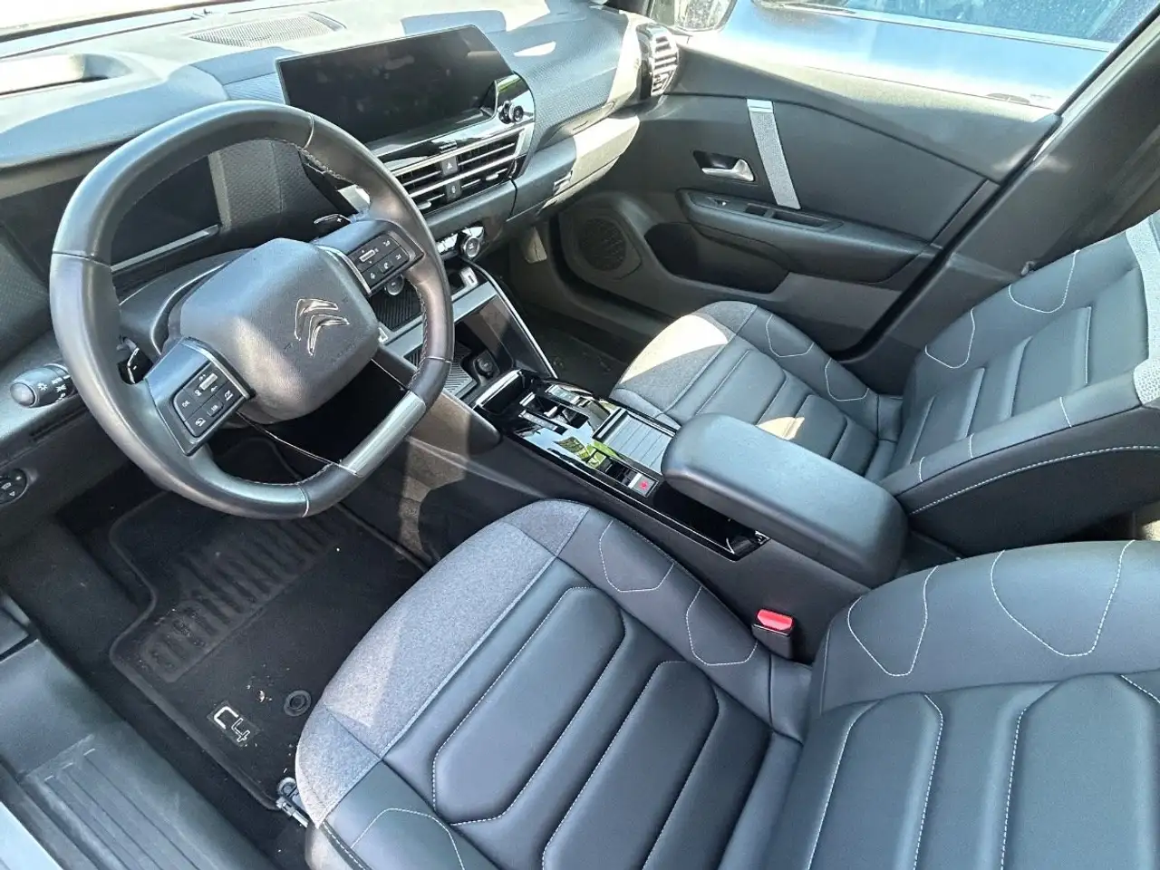 Citroen C4 1.2 PureTech 130 Max LED+Navi+SHZ+2xKlima+LM — Galerie du véhicule 11
