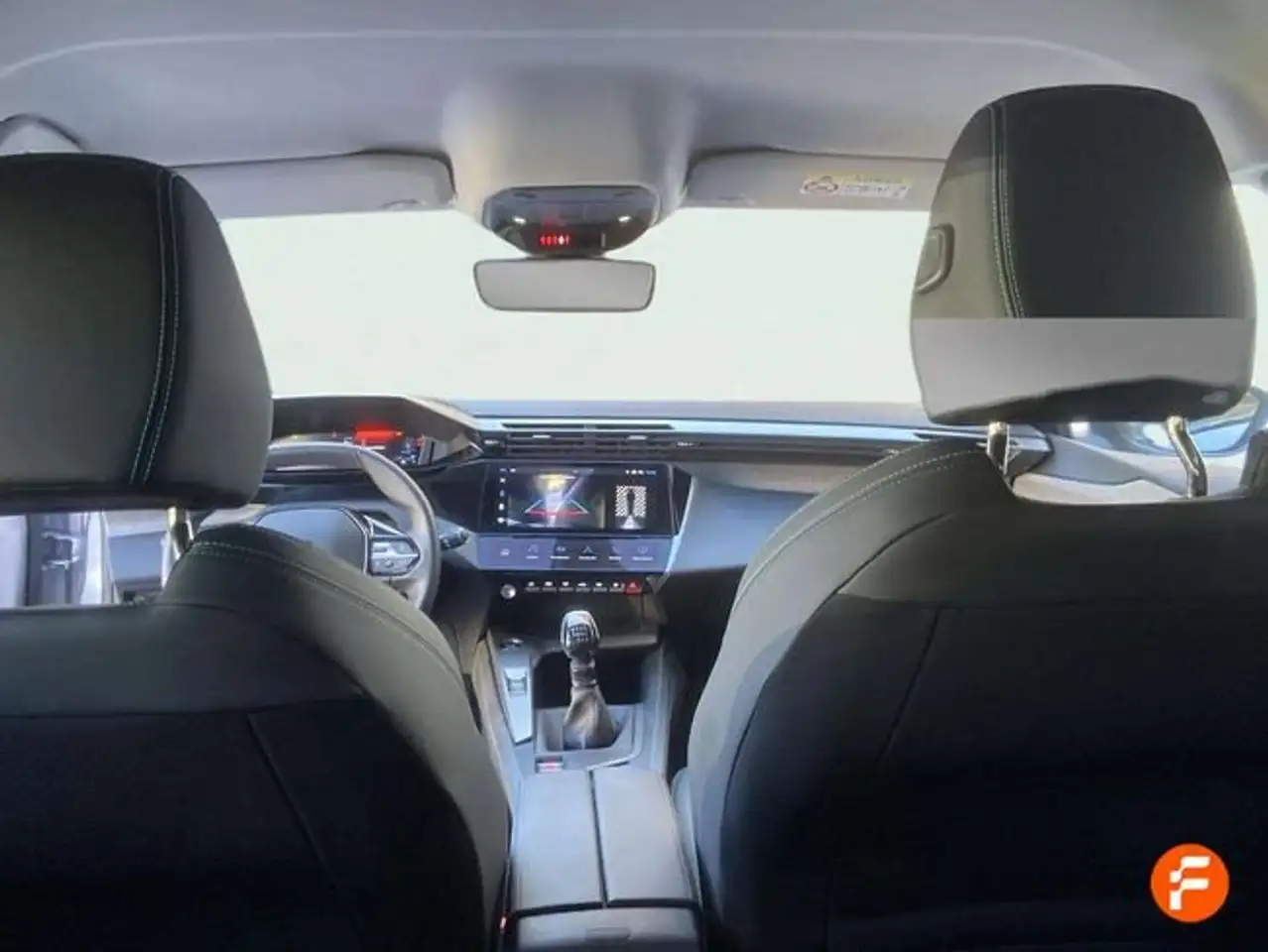 Peugeot 308 1.2 PureTech S&S Allure 130 — Galerie du véhicule 24