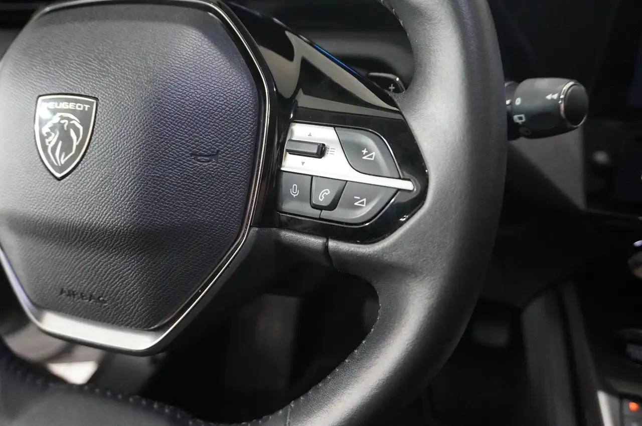 Peugeot 308 LIM 1.2T ALLURE 8-EAT NAVI/LED/KAMERA/SPORT — معرض صور السيارة 20