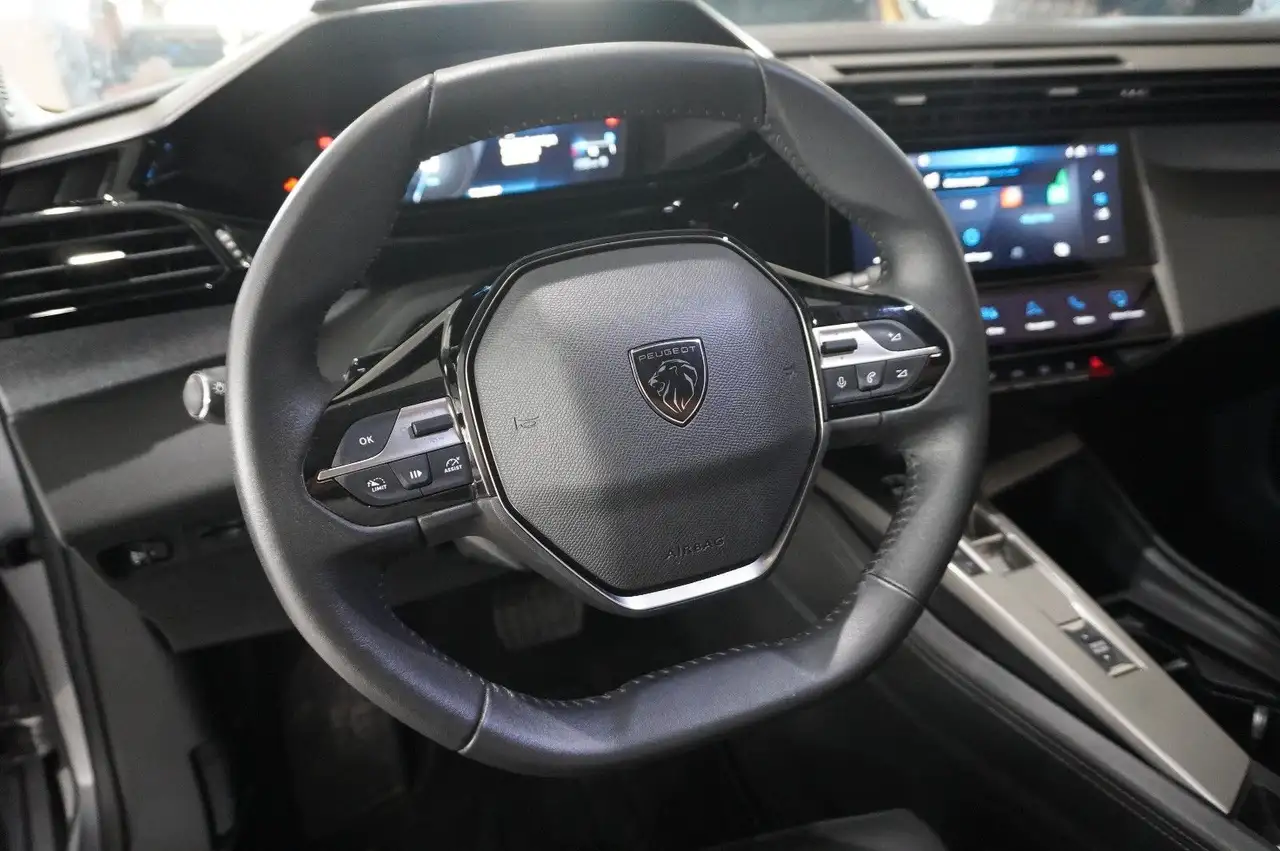 Peugeot 308 LIM 1.2T ALLURE 8-EAT NAVI/LED/KAMERA/SPORT — معرض صور السيارة 18