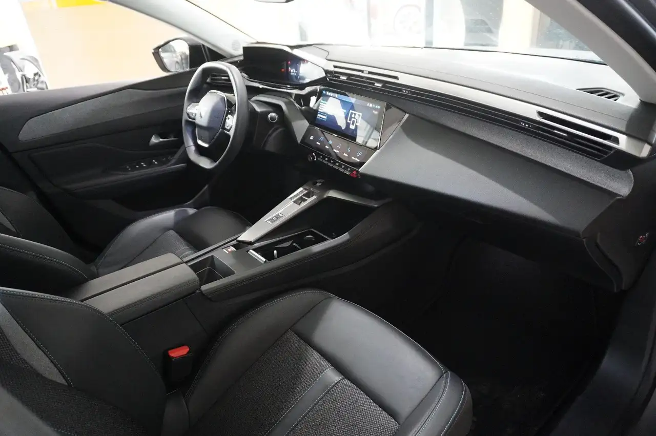 Peugeot 308 LIM 1.2T ALLURE 8-EAT NAVI/LED/KAMERA/SPORT — معرض صور السيارة 39