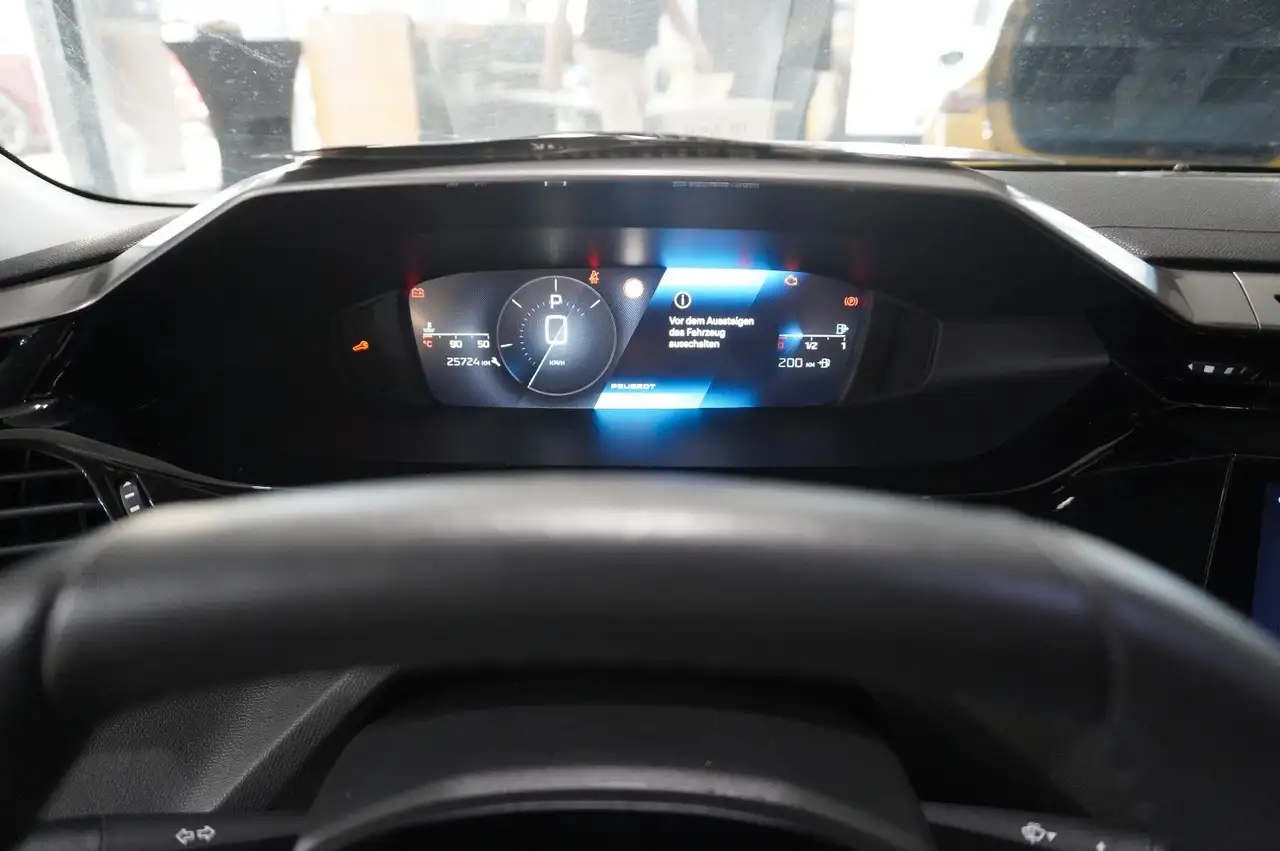 Peugeot 308 LIM 1.2T ALLURE 8-EAT NAVI/LED/KAMERA/SPORT — معرض صور السيارة 19