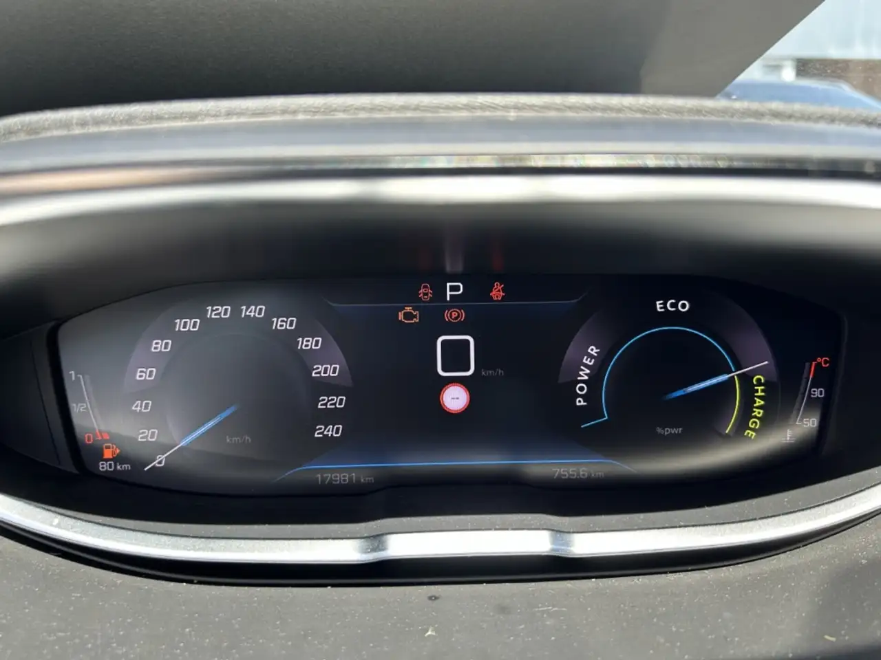 Peugeot 3008 Allure Pack Navi Digitales Cockpit LED Apple CarPl — Vehicle gallery 16