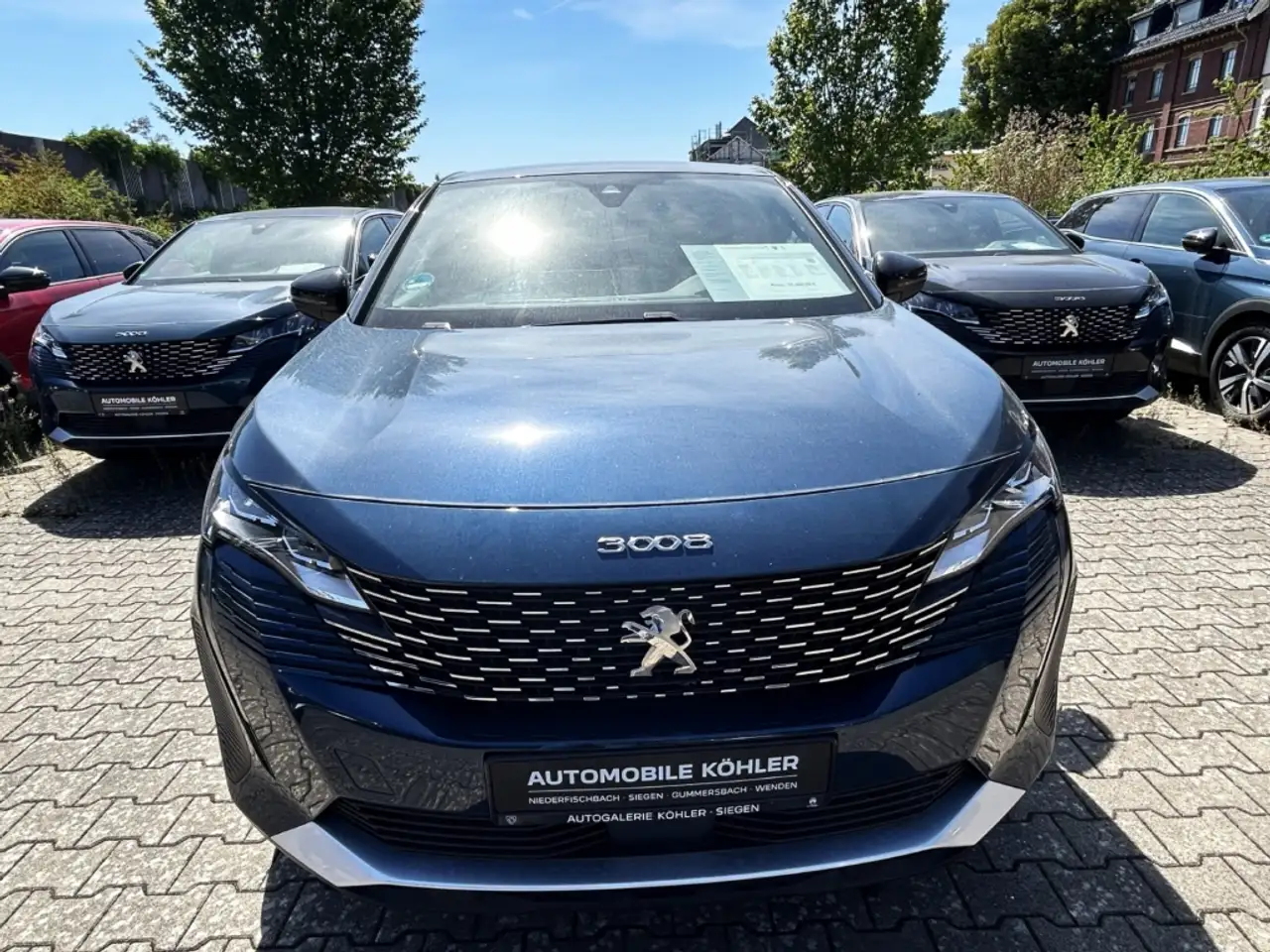 Peugeot 3008 Allure Pack Navi Digitales Cockpit LED Apple CarPl — Vehicle gallery 2