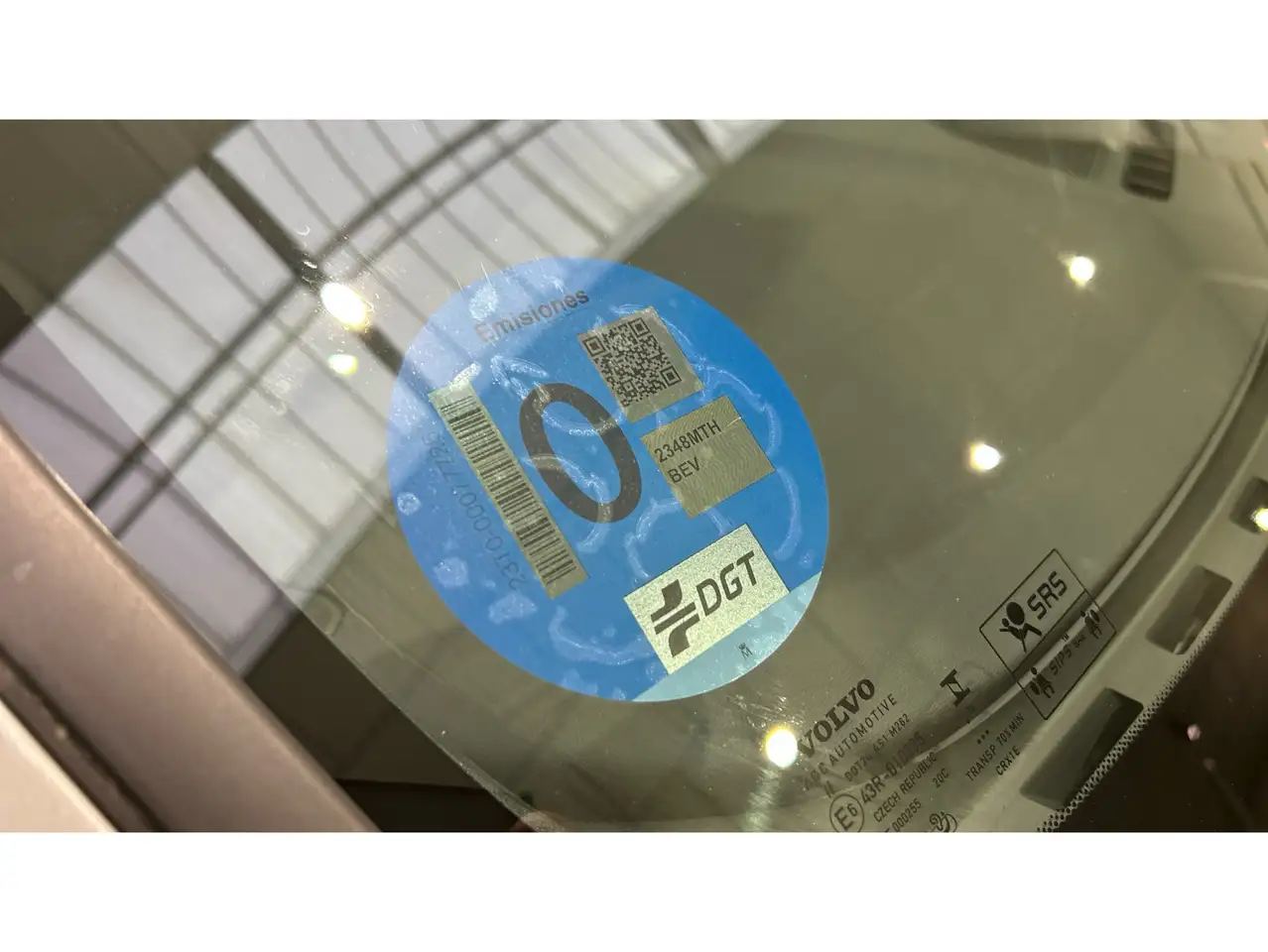 Volvo EX40 Recharge Single Plus Aut. — معرض صور السيارة 14