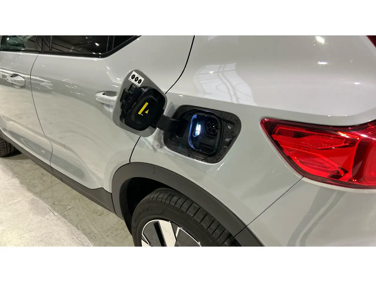 Volvo EX40 Recharge Single Plus Aut. — معرض صور السيارة 15