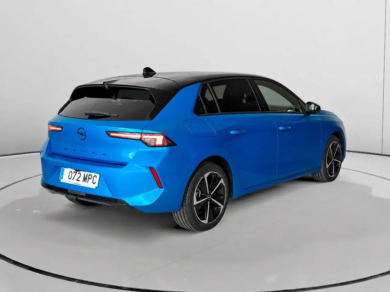 Opel Astra 1.2T XHT S/S GS 130 — Galerie du véhicule 3