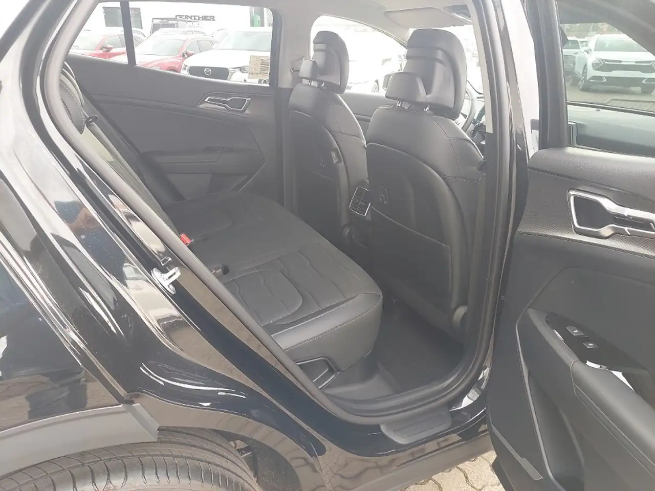 Kia Sportage Vision 1.6T Hybrid Komfort 2WD — Galerie du véhicule 16