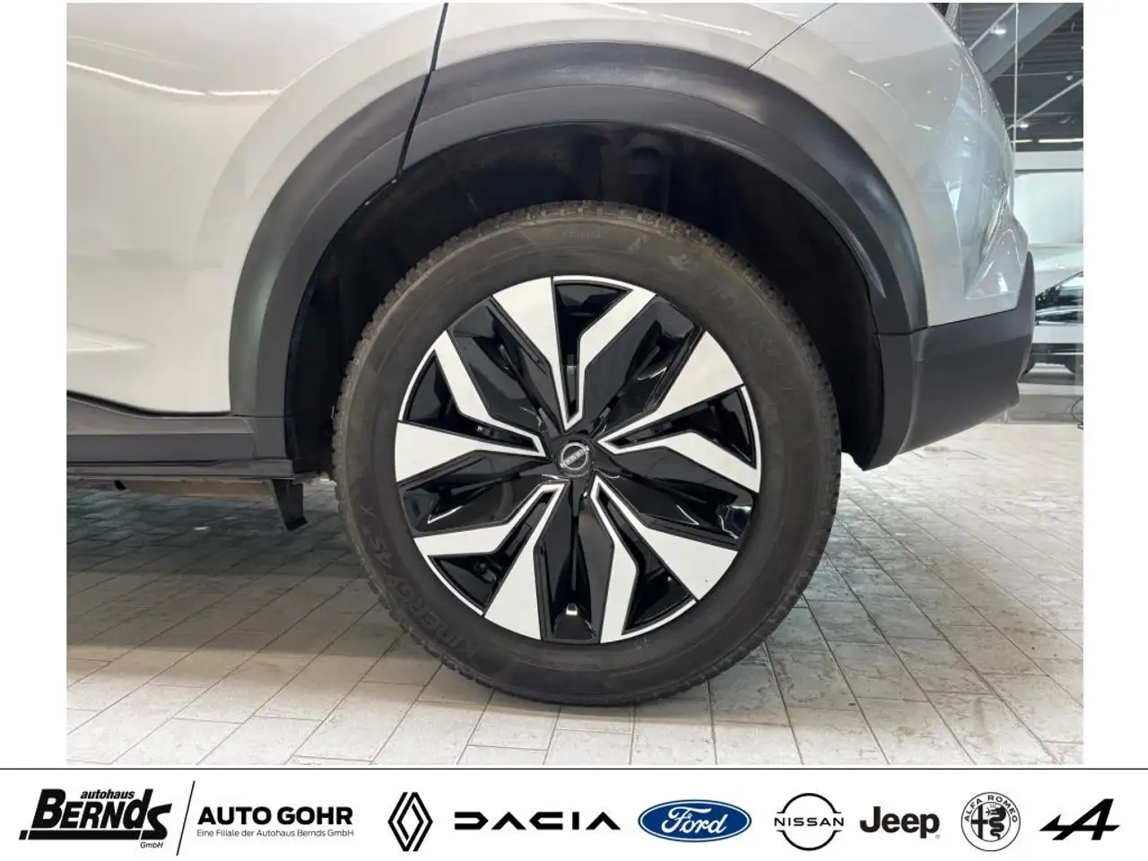 Nissan Juke 1.0 DIG-T Acenta Connect Navi KomfortP. LED uvm — Galería del vehículo 26