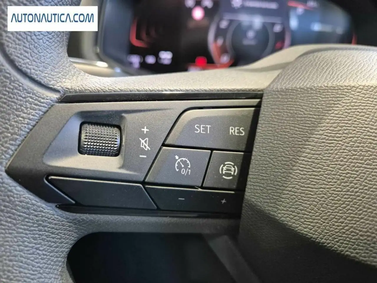 SEAT Ibiza 1.0 TSI S&S Reference XM 95 — معرض صور السيارة 13