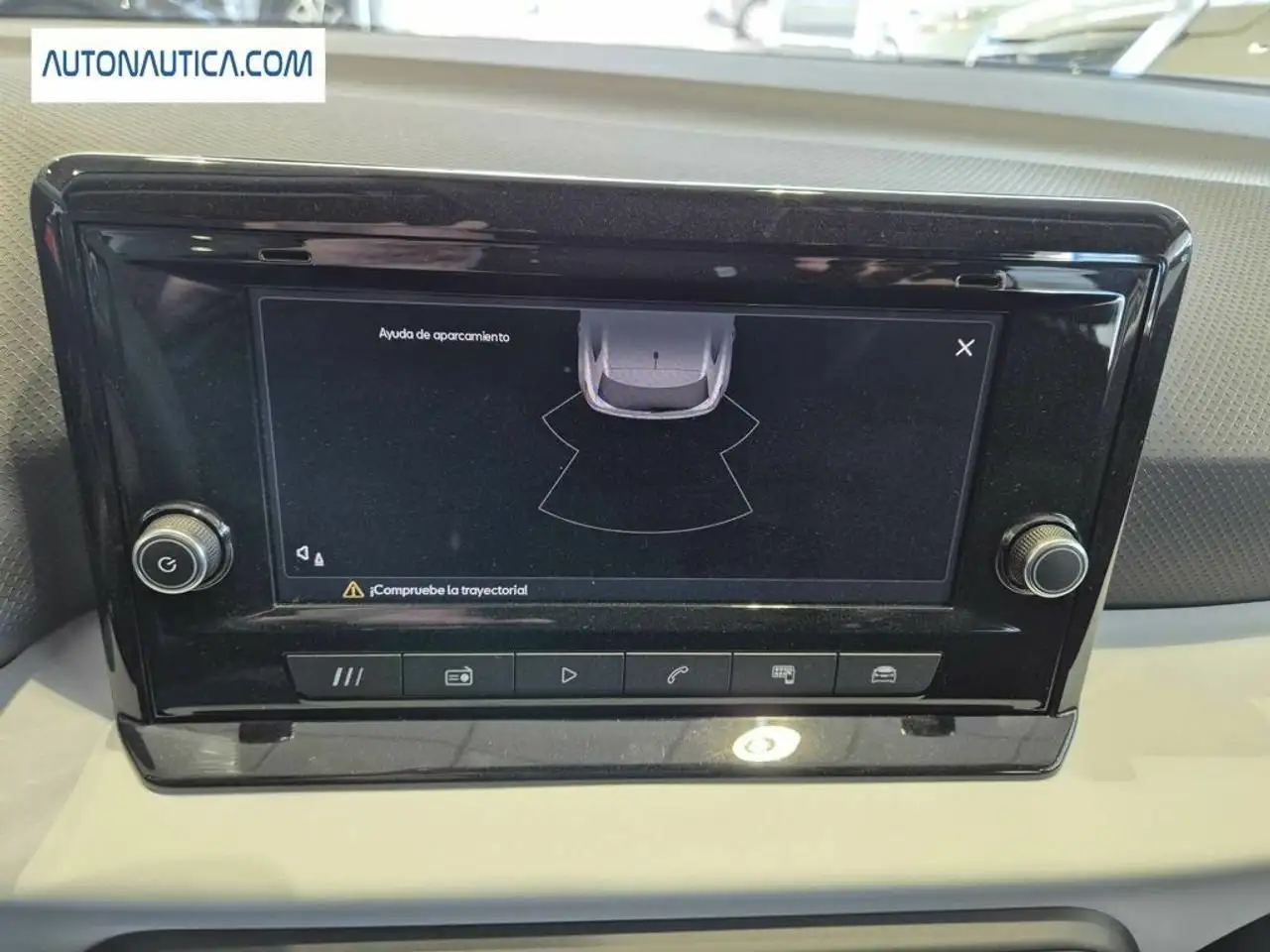 SEAT Ibiza 1.0 TSI S&S Reference XM 95 — معرض صور السيارة 8
