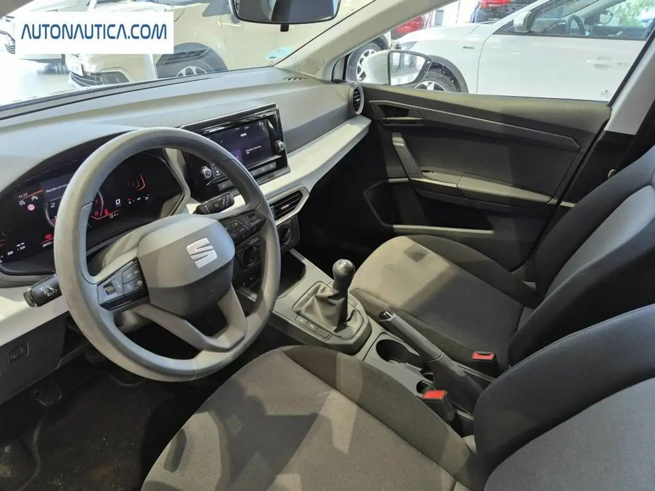 SEAT Ibiza 1.0 TSI S&S Reference XM 95 — معرض صور السيارة 15