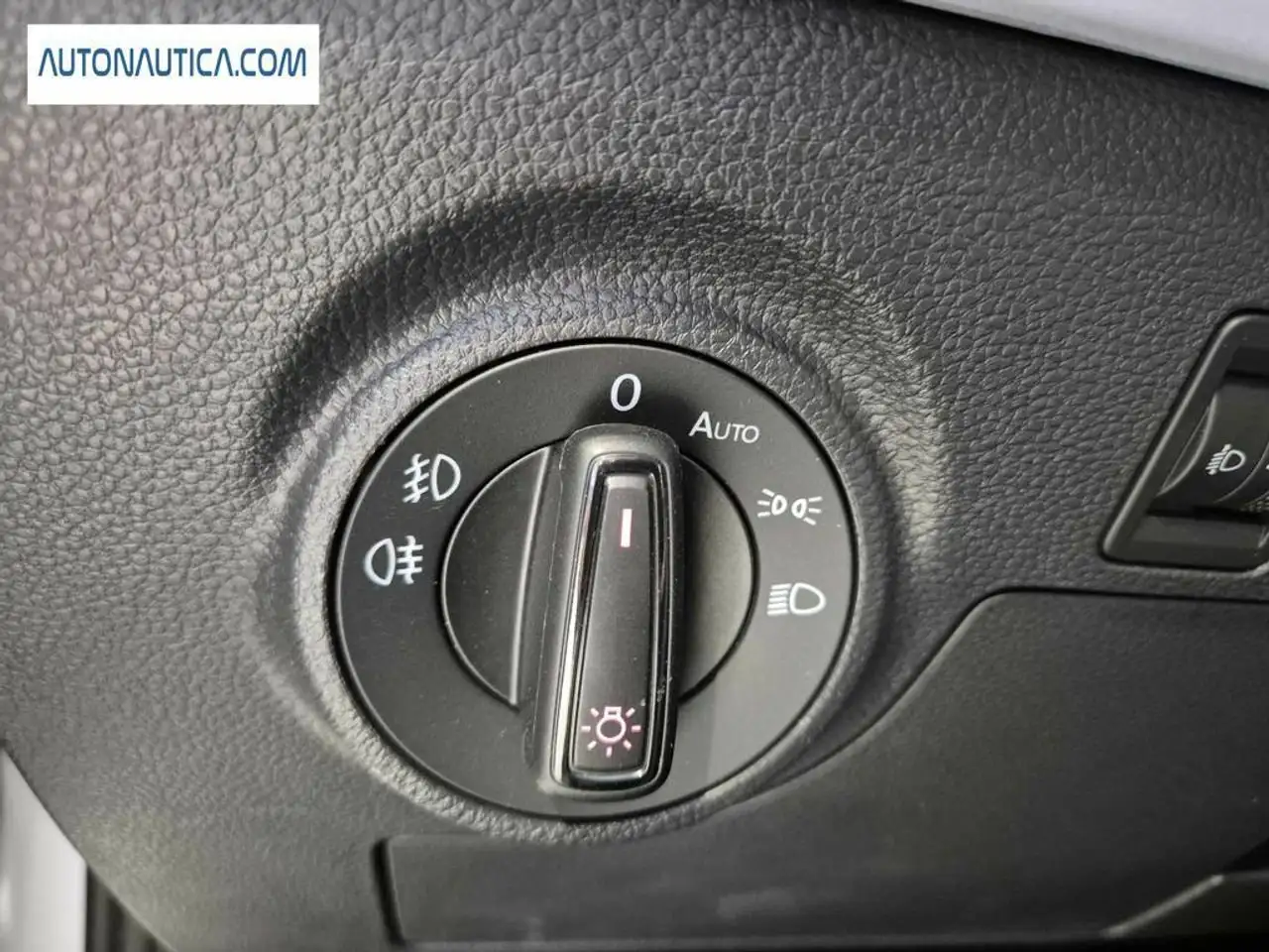 SEAT Ibiza 1.0 TSI S&S Reference XM 95 — معرض صور السيارة 4
