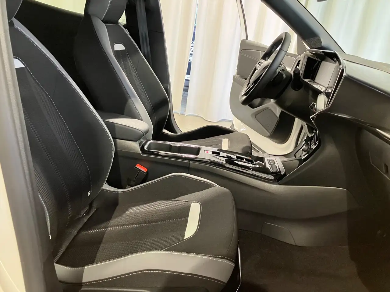 Opel Mokka 1.2T Sitz-/Lenkradheizung+Navi+RückfahrK — Galerie du véhicule 20