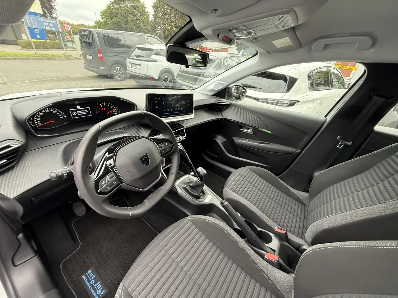 Peugeot 208 Active — Galerie du véhicule 13