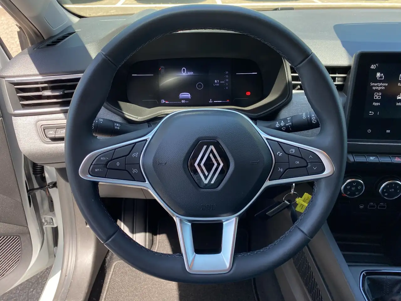 Renault Clio Evolution SCe 65 Scheckheft PDC-h Tempomat — Galería del vehículo 19