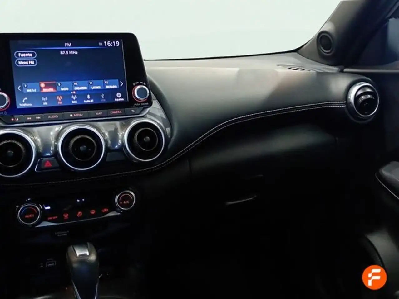 Nissan Juke 1.0 DIG-T N-Connecta 4x2 DCT 7 84kW — Galería del vehículo 15